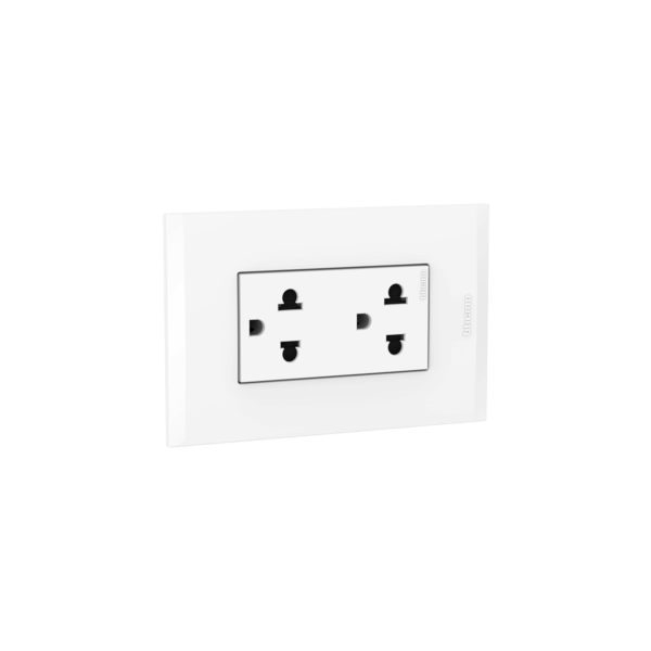 Tomacorriente Duplex universal 2P+T 16A-250V blanco c/placa blanco Bticino