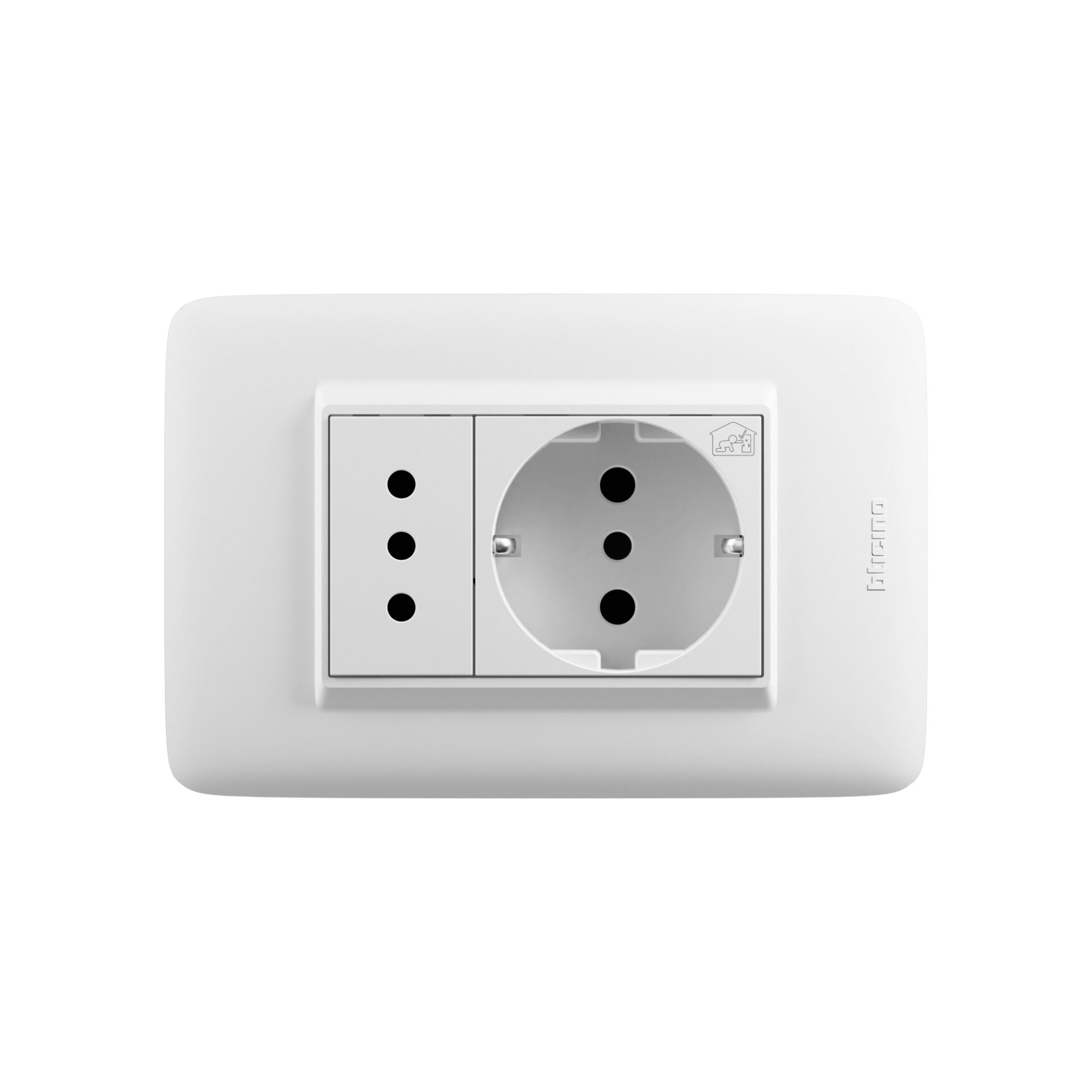 AP1243B_01 AP1243B Tomacorriente mixta Schuko + 3 Linea 16A y 10A Bticino